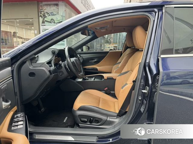 Lexus ES 2022 Синий из Китая, фото 3