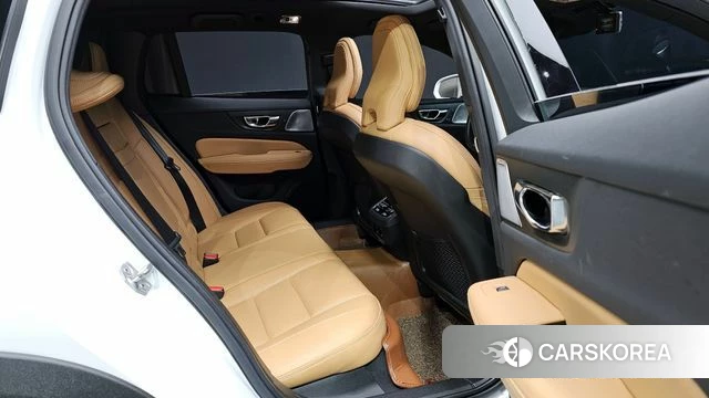 Volvo V60 Cross-Country 2nd Generation 2019 Белый из Кореи, фото 3