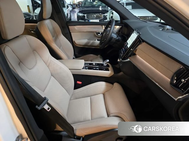 Volvo XC90 second Generation 2026 Белый из Кореи, фото 3