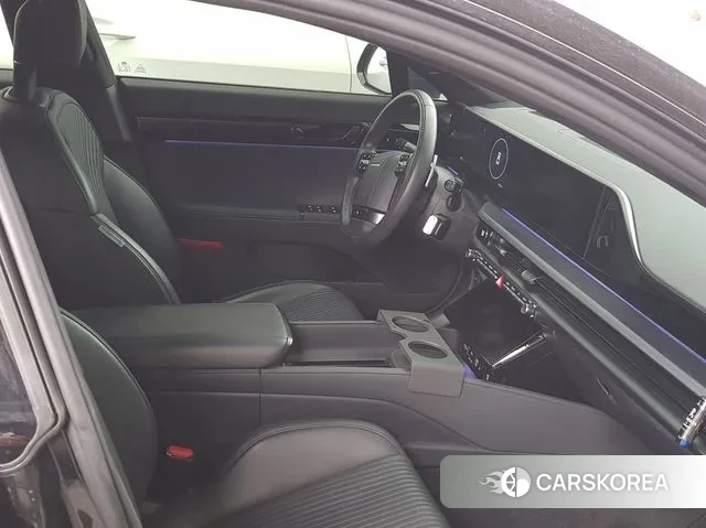 Hyundai Grandeur Hybrid (GN7) 2023 Черный из Кореи, фото 3