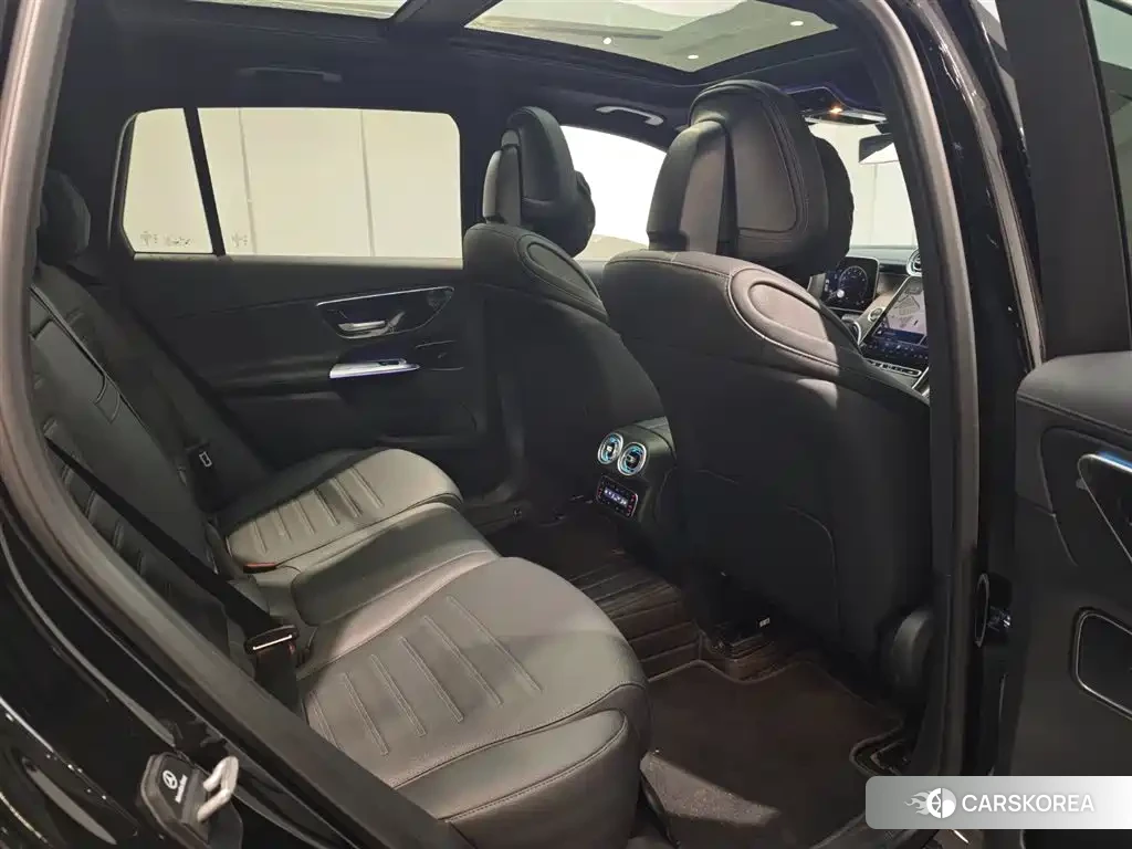 Mercedes-Benz GLC 2025 Черный из Китая, фото 3