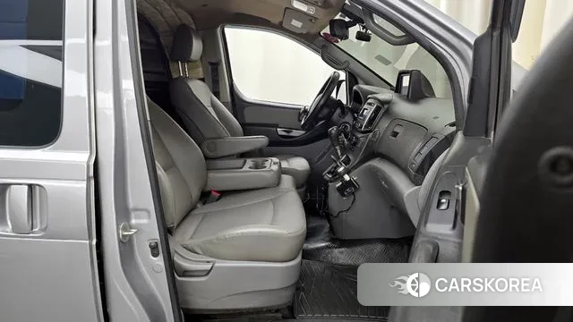 Hyundai The New Grand Starex 2018 Серебряный из Кореи, фото 3