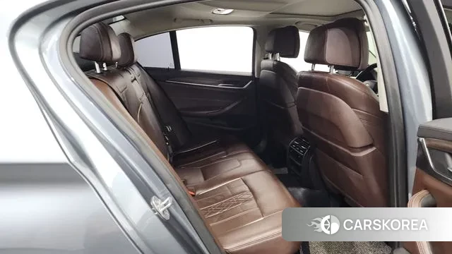 BMW 5 Series (G30) 2019 Серый из Кореи, фото 3