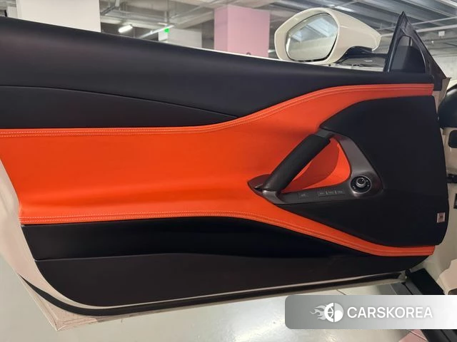 Ferrari 812 Superfast 2020 Белый из Кореи, фото 3