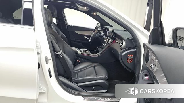 Mercedes-Benz C-Class W205 2021 Белый из Кореи, фото 3