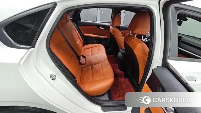 Kia The New K3 2nd generation 2024 Белый из Кореи, фото 3