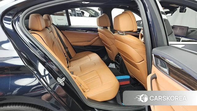 BMW 5 Series (G30) 2020 Черный из Кореи, фото 3