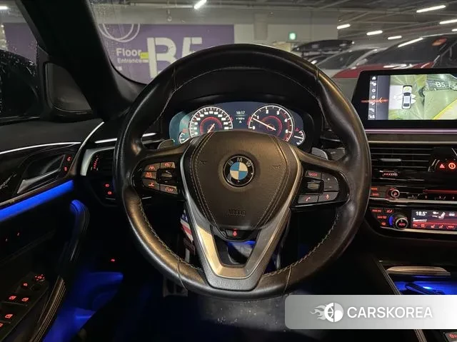 BMW 5 Series (G30) 2018 Черный из Кореи, фото 3