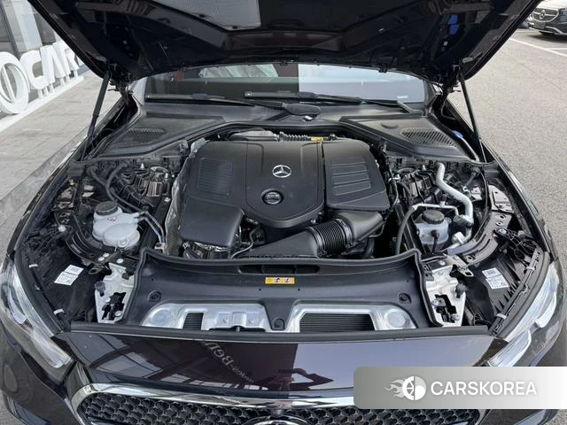 Mercedes-Benz E-class 2024 Красный из Китая, фото 3