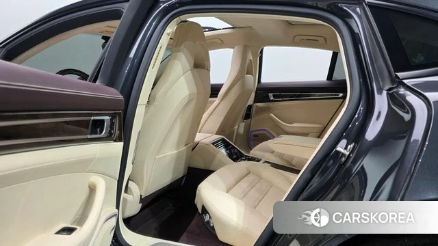 Porsche Panamera (971) 2018 Серый из Кореи, фото 3