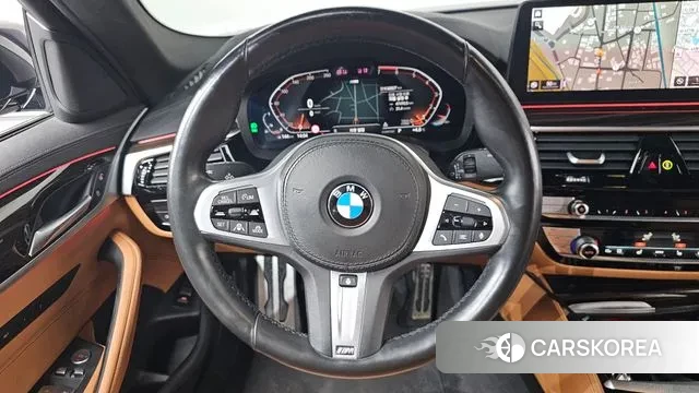 BMW 5 Series (G30) 2021 Черный из Кореи, фото 3