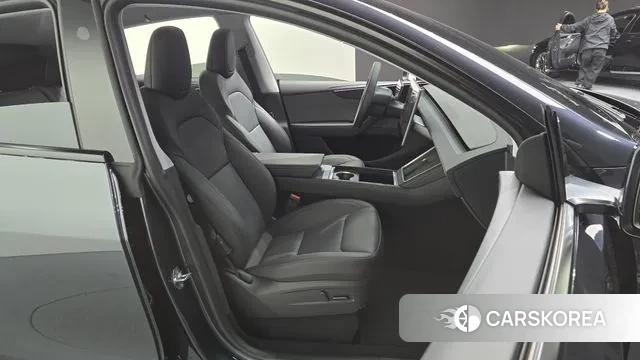 Tesla Model Y 2025 Серый из Кореи, фото 3