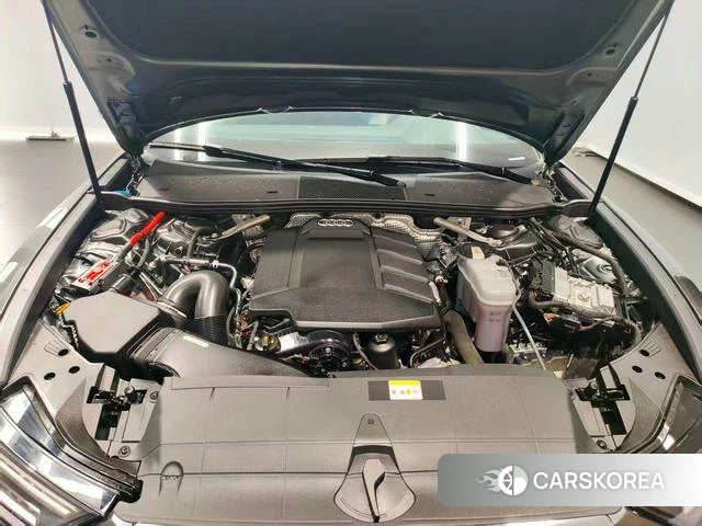 Audi A6L 2021 Темно-серый из Китая, фото 3