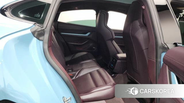 Porsche Taycan 2021 Небесно-голубой из Кореи, фото 3