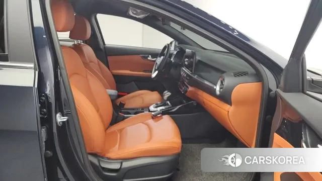 Kia The New K3 2nd generation 2023 Синий из Кореи, фото 3