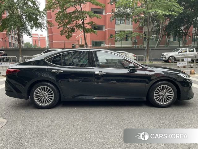 Toyota Camry 2025 Черный из Китая, фото 3