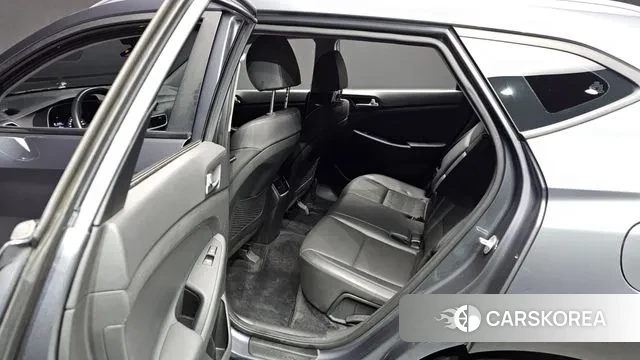 Hyundai All New Tucson 2019 Светло-серебряный цвет из Кореи, фото 3