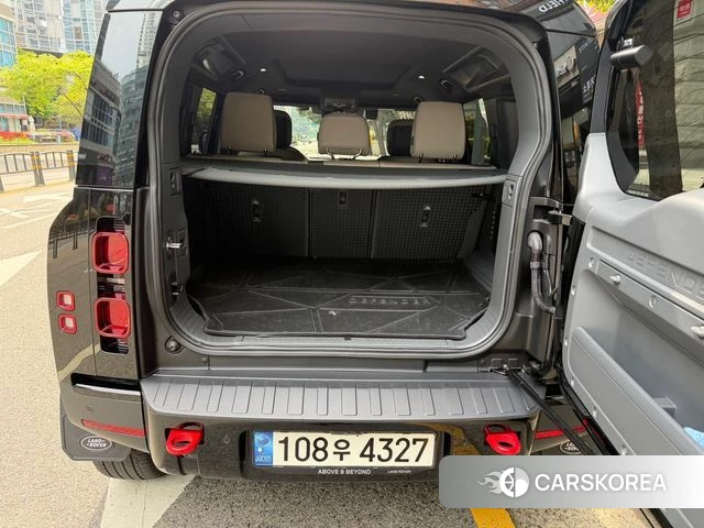 Land Rover Defender (L663) 2021 Черный из Кореи, фото 3