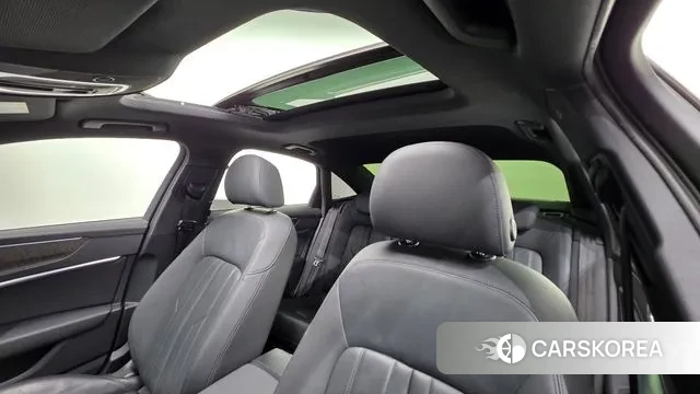 Audi A6 (C8) 2021 Белый из Кореи, фото 3