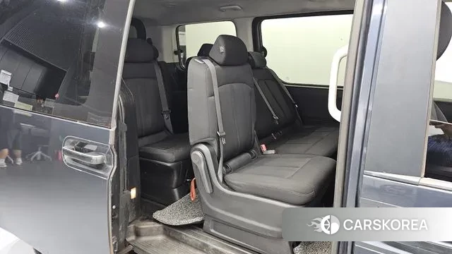 Hyundai Staria 2021 Серый из Кореи, фото 3