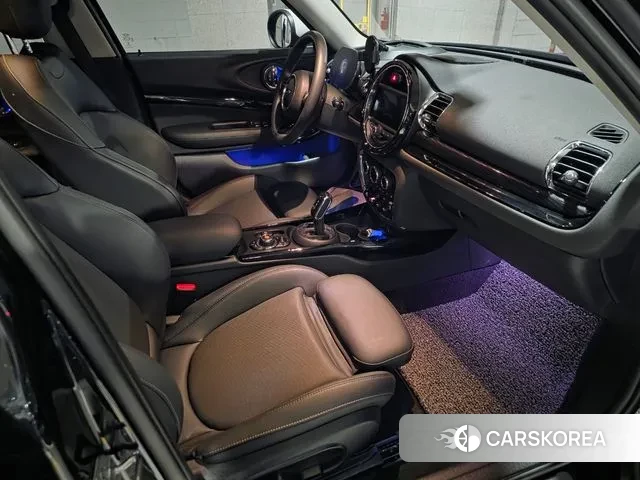 Mini Cooper Clubman 2021 Черный из Кореи, фото 3