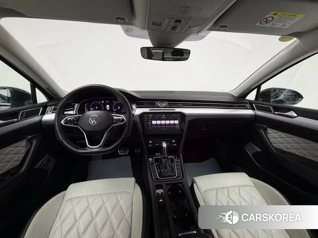 Volkswagen Magotan 2023 Черный из Китая, фото 3