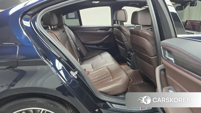 BMW 5 Series (G30) 2021 Черный из Кореи, фото 3