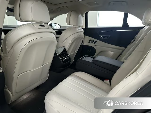 Bentley Flying Spur PHEV 2026 Черный из Китая, фото 3