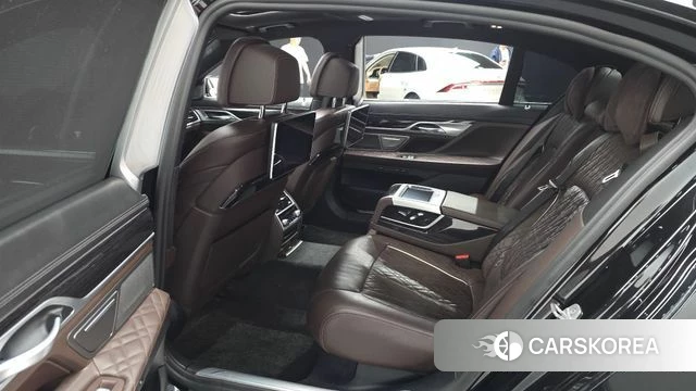 BMW 7 Series (G11) 2020 Черный из Кореи, фото 3