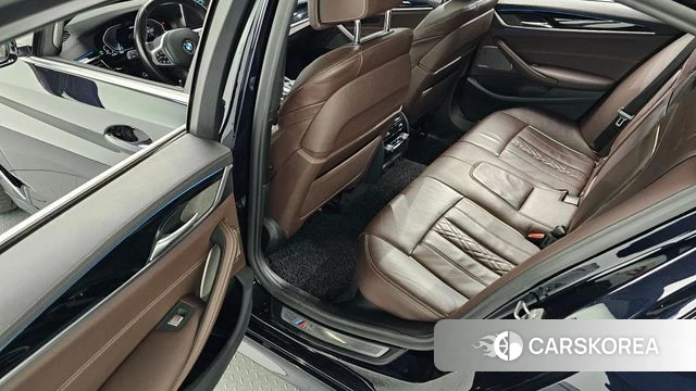 BMW 5 Series (G30) 2021 Черный из Кореи, фото 3