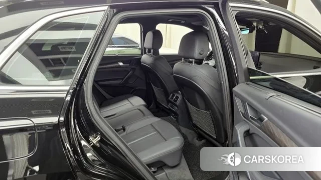 Audi Q5 (FY) 2023 Черный из Кореи, фото 3