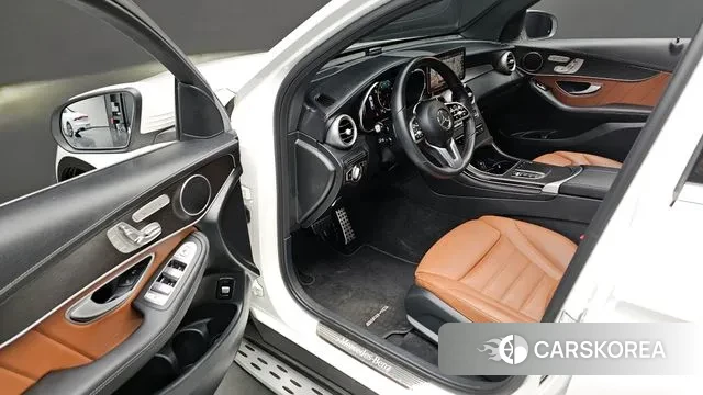 Mercedes-Benz GLC-Class X253 2023 Белый из Кореи, фото 3