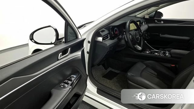 Kia K5 3rd generation 2023 Белый из Кореи, фото 3