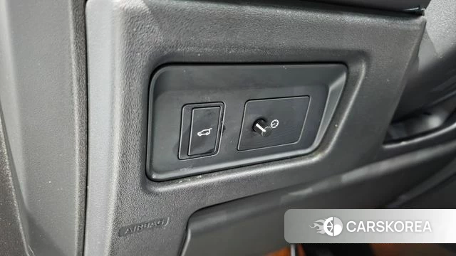 Land Rover Discovery Sports 2018 Белый из Кореи, фото 3