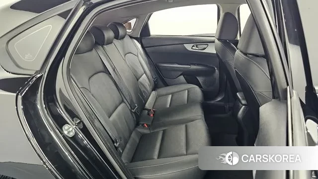 Kia The New K3 2nd generation 2022 Черный из Кореи, фото 3