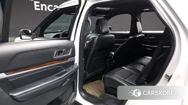 Ford Explorer 2018 Белый из Кореи, фото 3