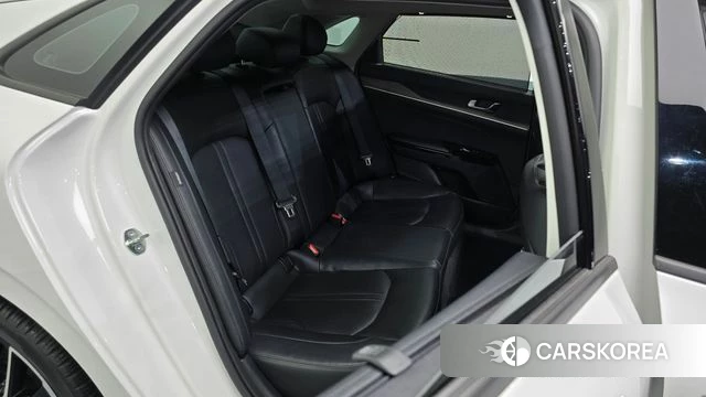Kia K5 3rd generation 2023 Белый из Кореи, фото 3
