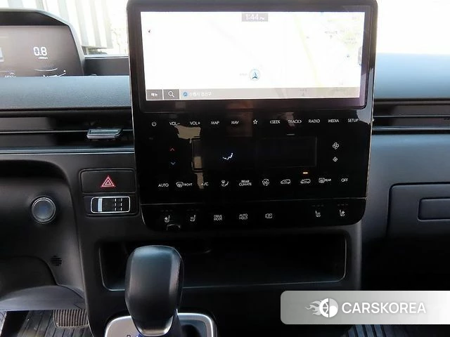 Hyundai Staria 2022 Серый из Кореи, фото 3