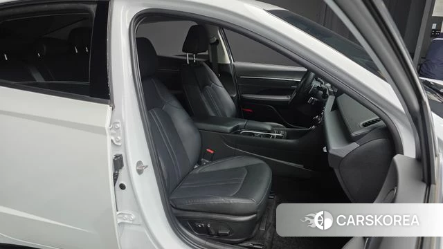 Hyundai Sonata D Edge (DN8) 2023 Белый из Кореи, фото 3