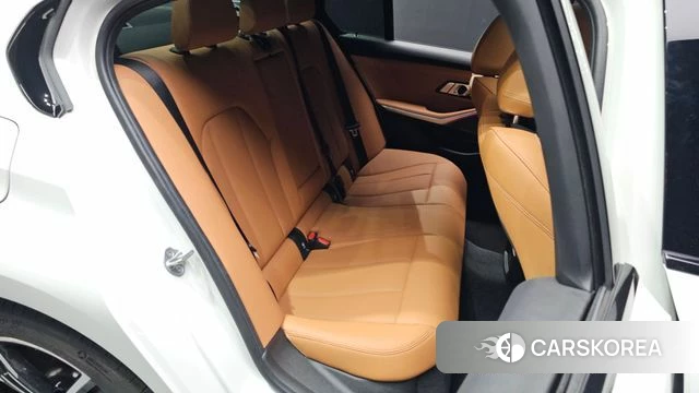 BMW 3 Series (G20) 2024 Белый из Кореи, фото 3