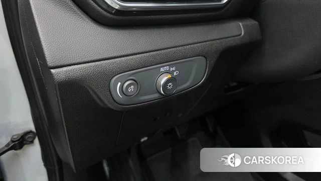 Chevrolet (GM Daewoo) Bolt EUV 2023 Песочный из Кореи, фото 3