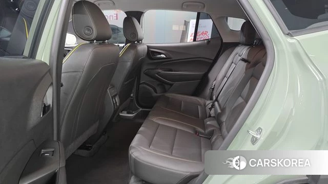 Chevrolet (GM Daewoo) Trax Crossover 2023 Зеленый из Кореи, фото 3
