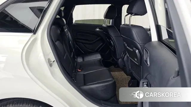 Mercedes-Benz B-Class W246 2018 Белый из Кореи, фото 3