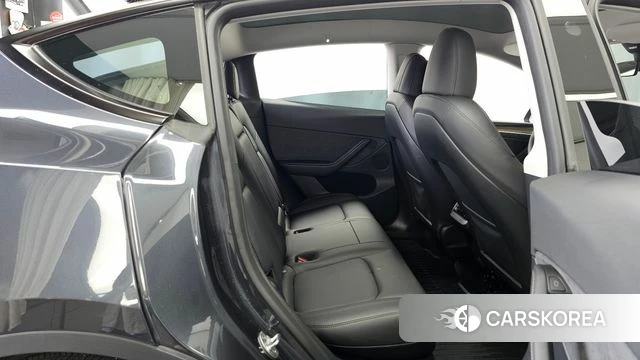 Tesla Model Y 2025 Серый из Кореи, фото 3