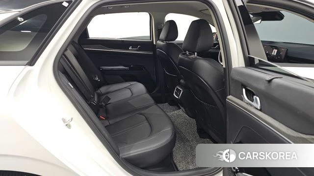 Kia The New K5 Hybrid 3rd generation 2024 Белый из Кореи, фото 3