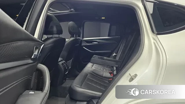 BMW X4 (G02) 2023 Белый из Кореи, фото 3