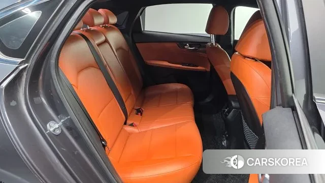 Kia The New K3 2nd generation 2022 Серый из Кореи, фото 3