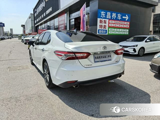 Toyota Camry 2021 Белый из Китая, фото 3