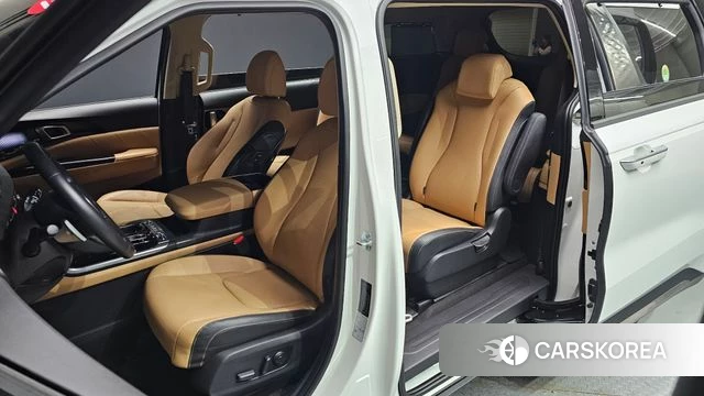 Kia Carnival 4th generation 2023 Белый из Кореи, фото 3