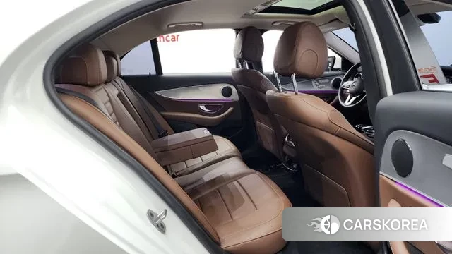 Mercedes-Benz E-Class W213 2019 Белый из Кореи, фото 3